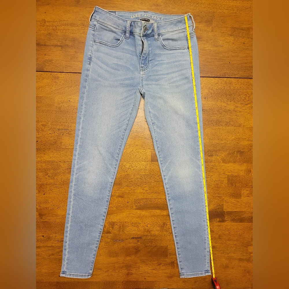 American Eagle Outfitters-Women’s Super Stretch Jegging-Size 4
